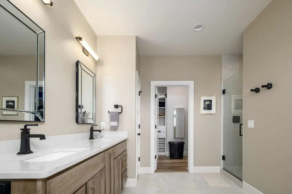 Modern – 827 — photo 14